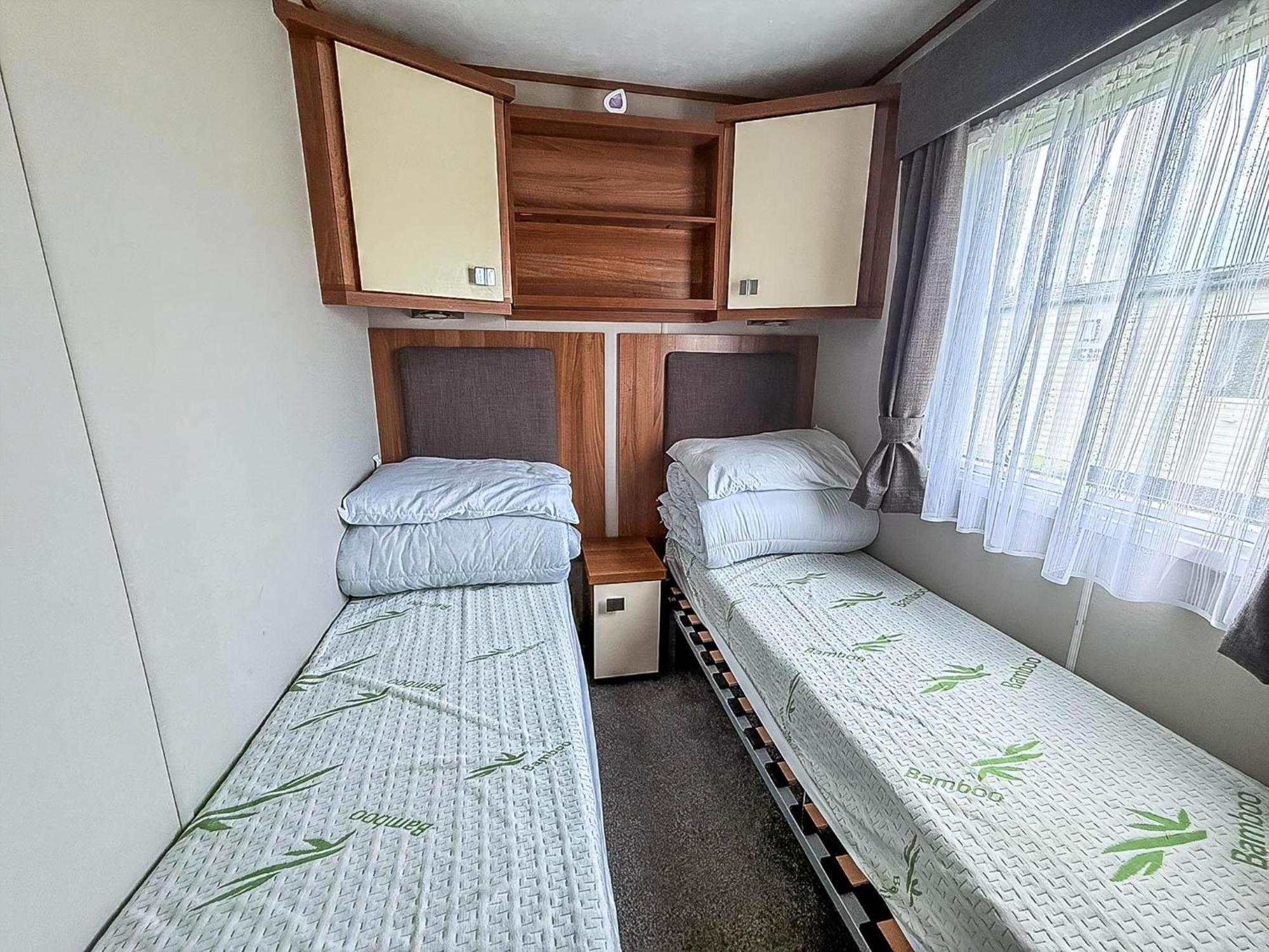 Lovely 8 Berth Caravan At Sunnydale In Lincolnshire Ref 35239S Лаут Экстерьер фото